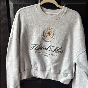 Abercrombie crewneck
